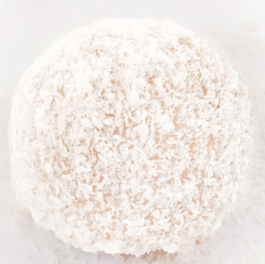 Whether you're a devoted Oreo enthusiast or a casual seeker of sweet delights, our Knédlas offer an unparalleled sensory experience. Picture the moment when you sink your teeth into the soft exterior, only to discover the delightful crunch of Oreo perfection within. It's a symphony of textures and flavors, a culinary dance that will make every Knédla moment a cherished memory.